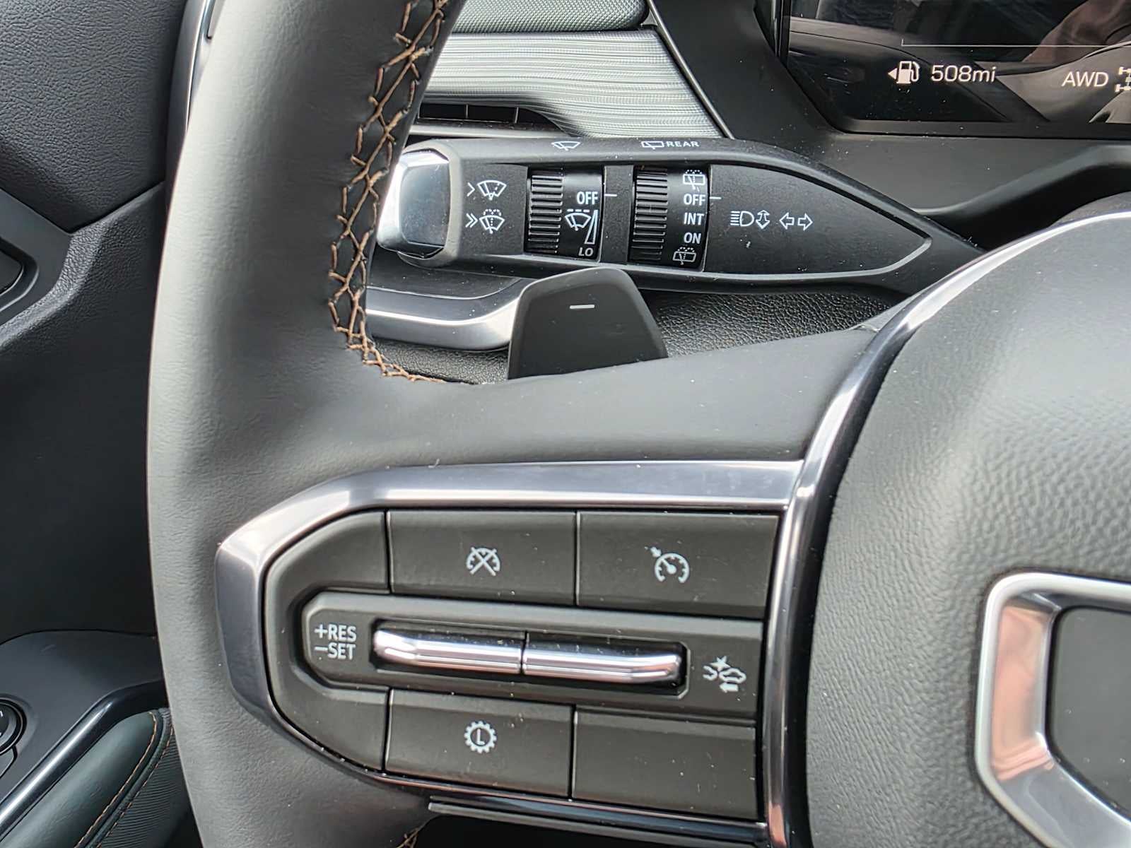 2026 GMC Acadia AWD AT4