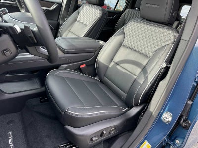 2026 GMC Acadia AWD Denali