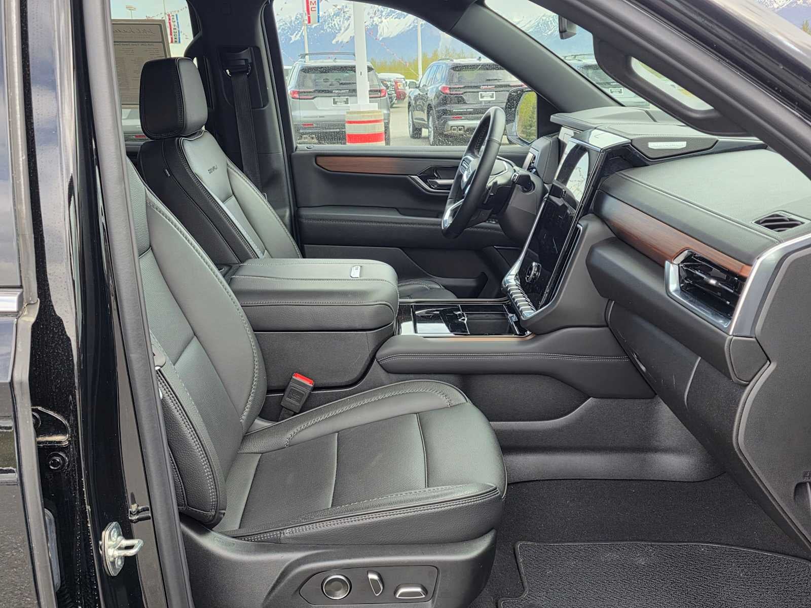 2025 GMC Yukon Denali Denali