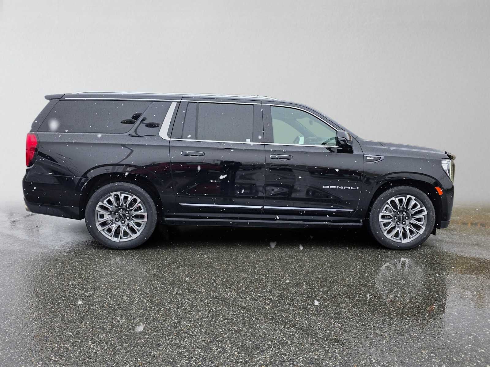 2023 GMC Yukon Denali Ultimate Denali Ultimate