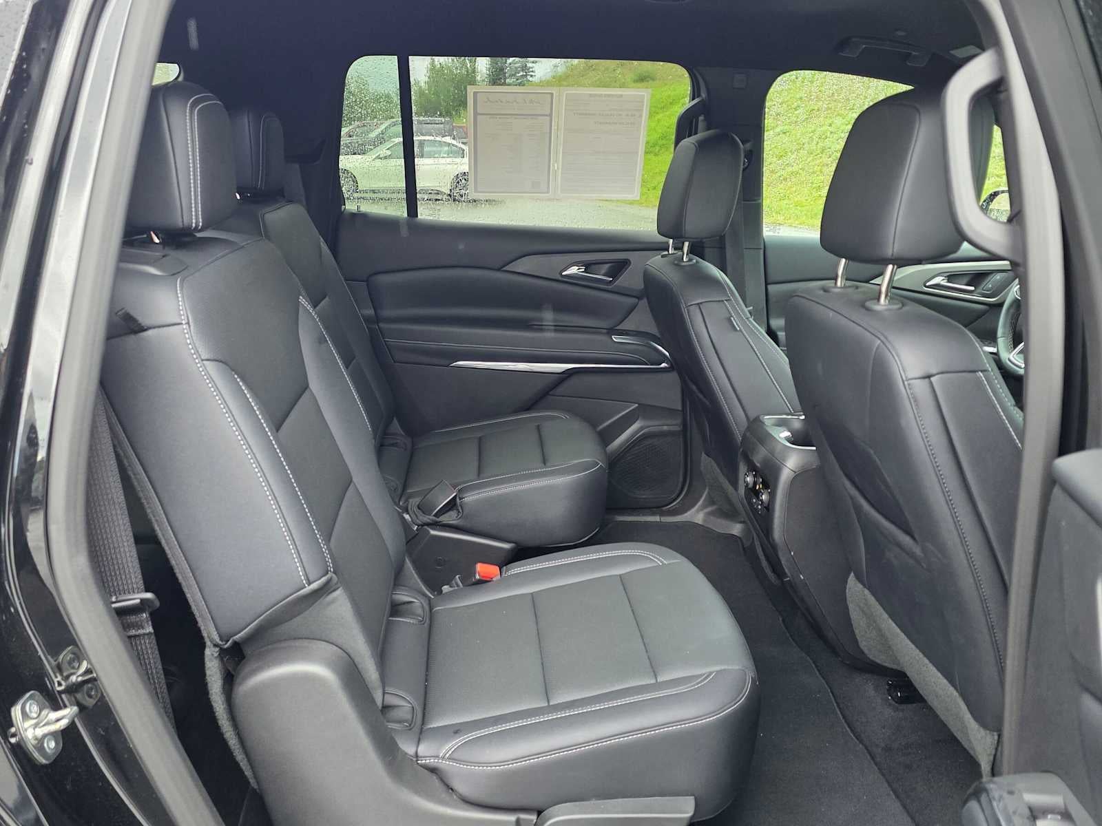 2026 Chevrolet Traverse AWD LT