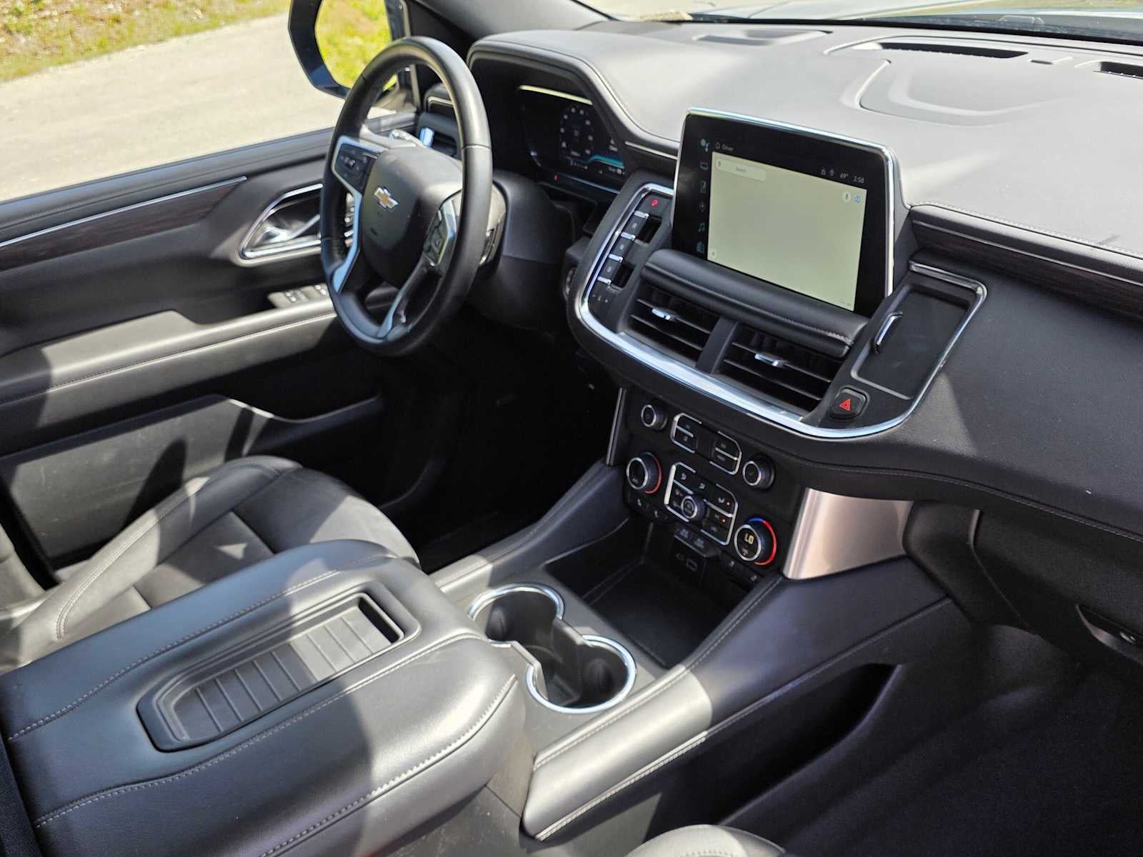 2024 Chevrolet Suburban LT