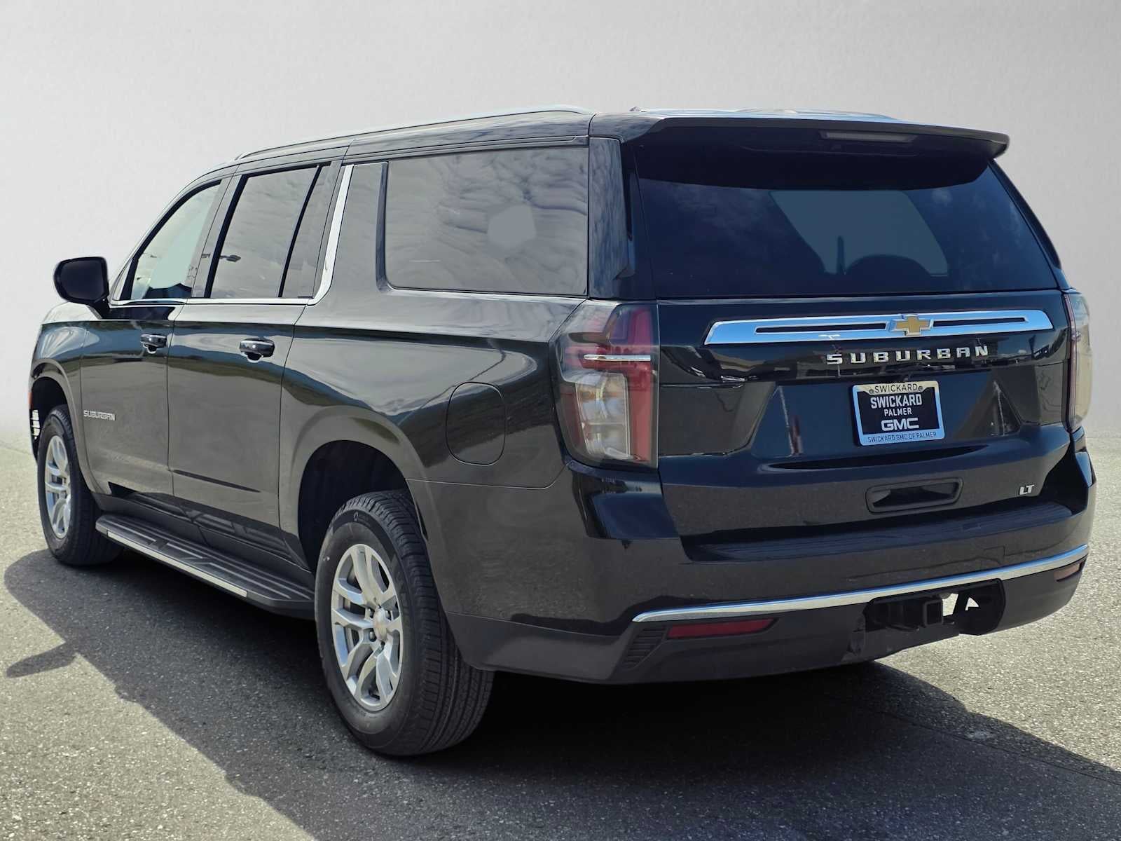 2024 Chevrolet Suburban LT