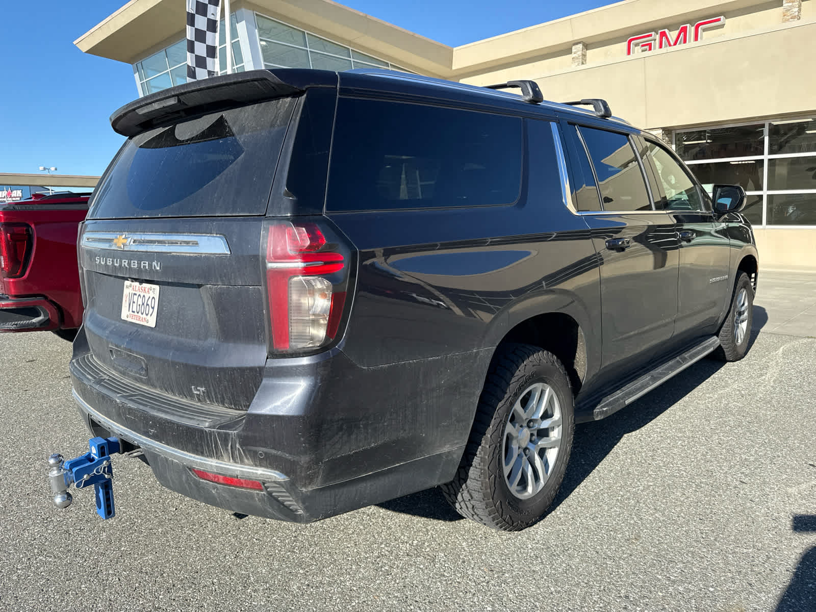 2023 Chevrolet Suburban LT