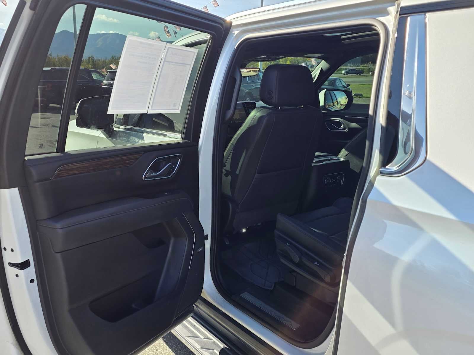 2022 Chevrolet Suburban High Country