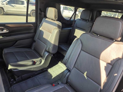 2022 Chevrolet Suburban High Country