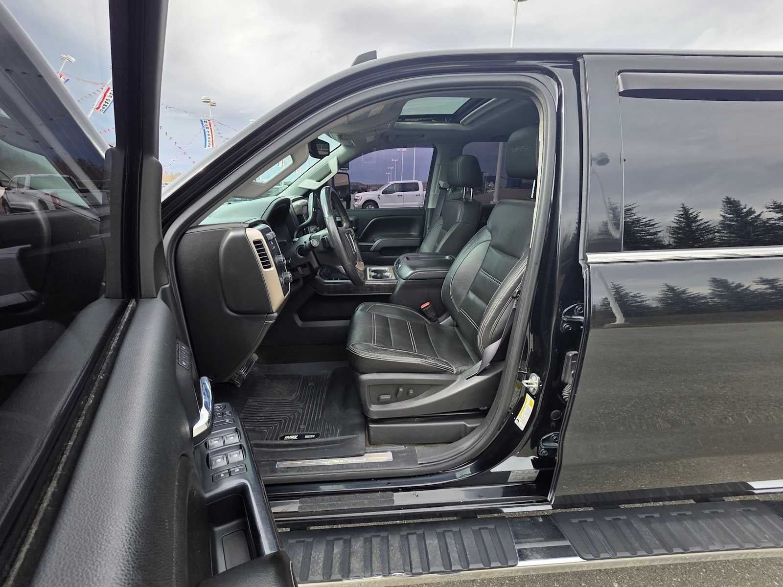 2015 GMC Sierra 2500HD Denali