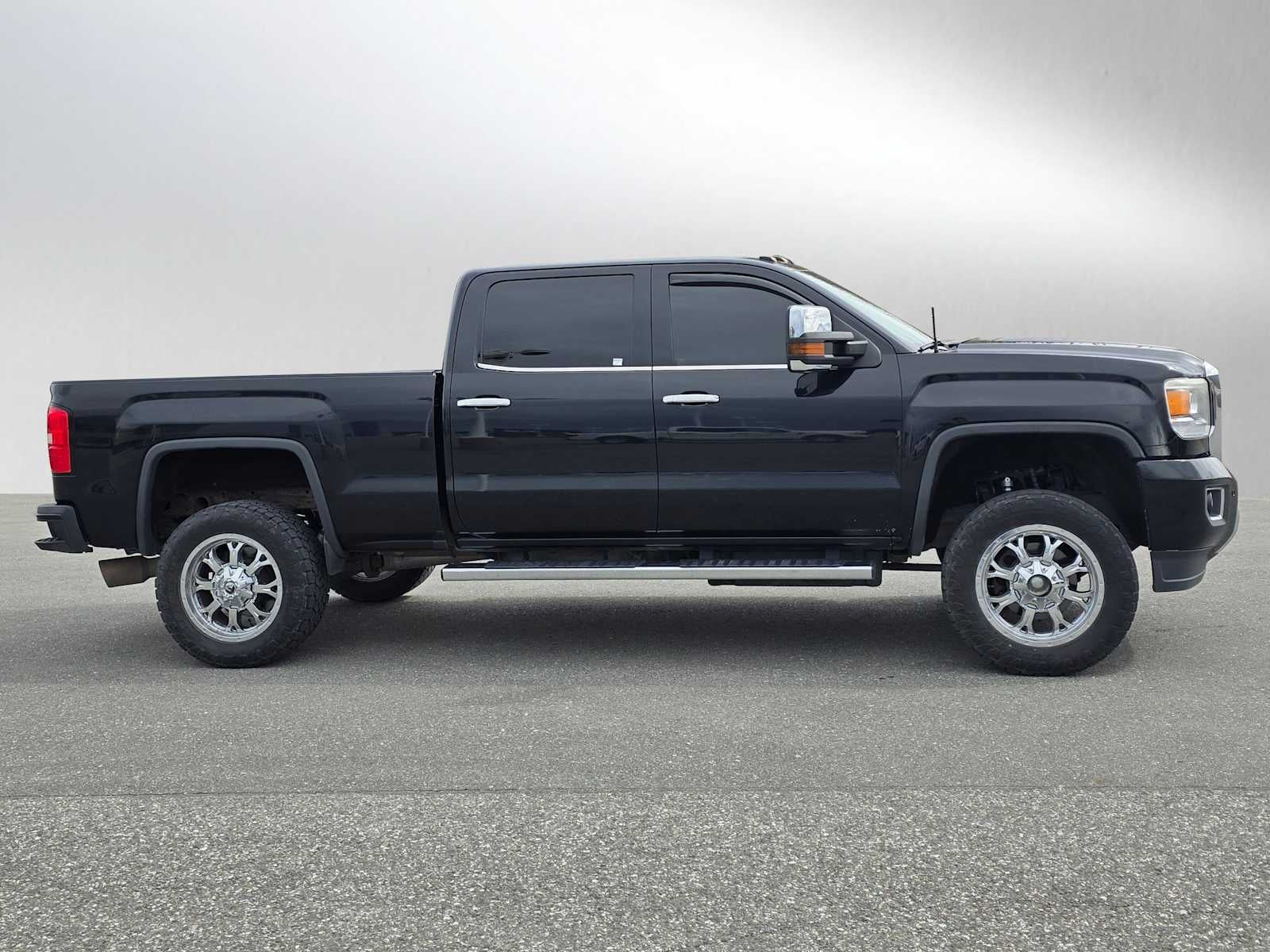 2015 GMC Sierra 2500HD Denali