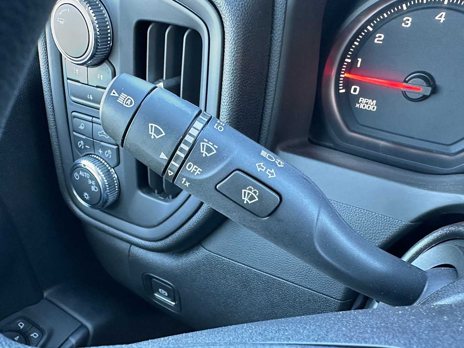 2025 GMC Sierra 2500HD Pro