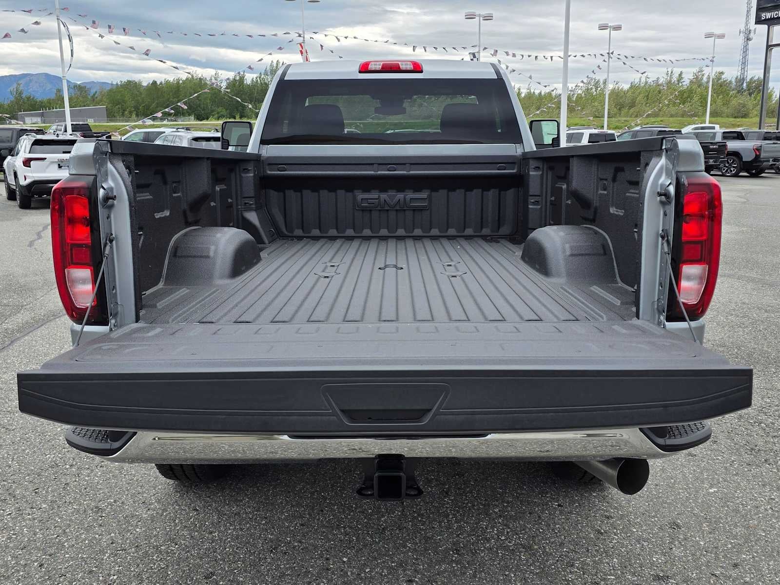 2026 GMC Sierra 3500HD SLE