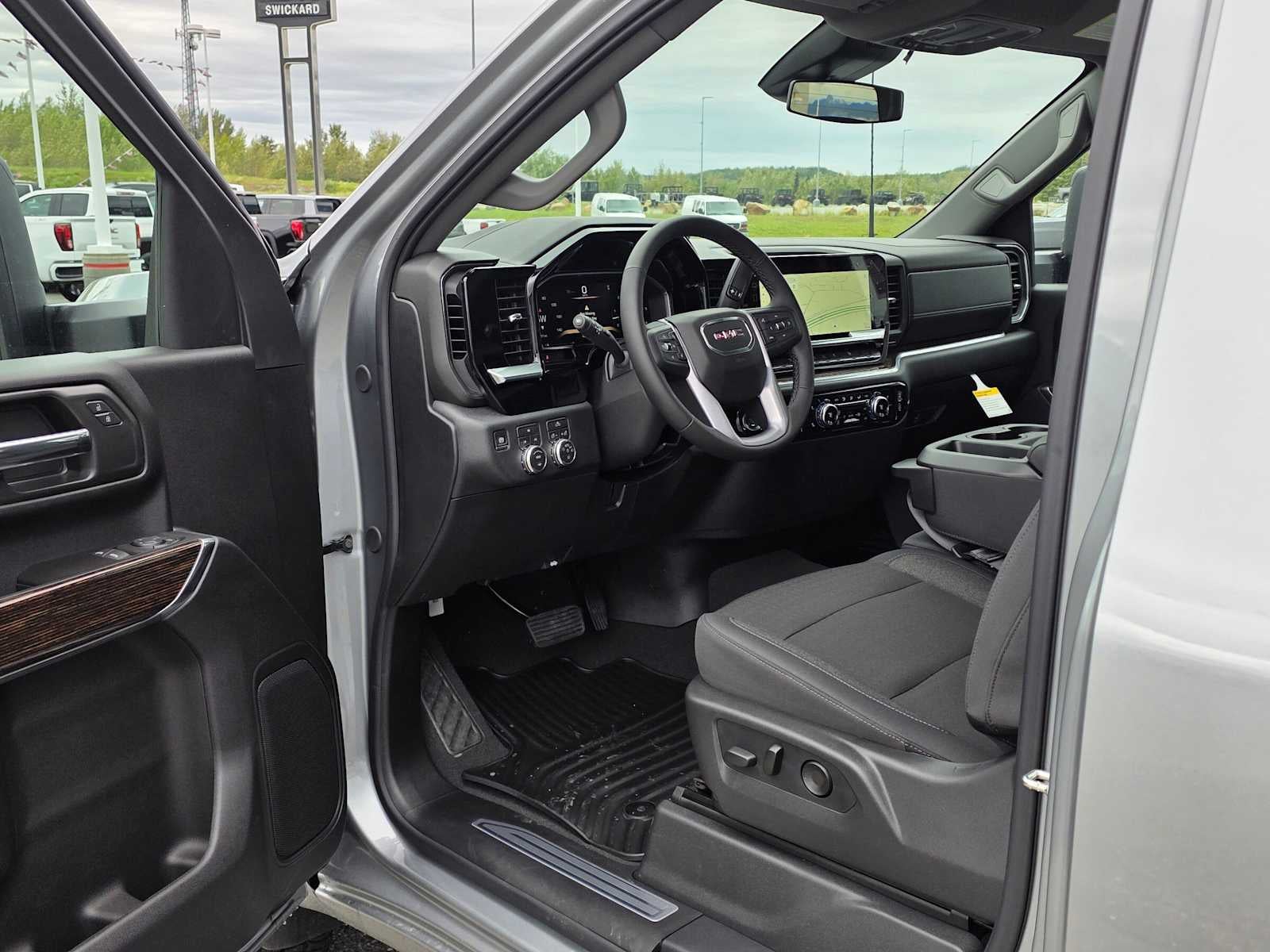 2026 GMC Sierra 3500HD SLE