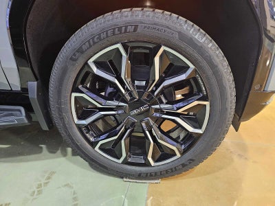 2024 GMC Sierra EV Denali Edition 1