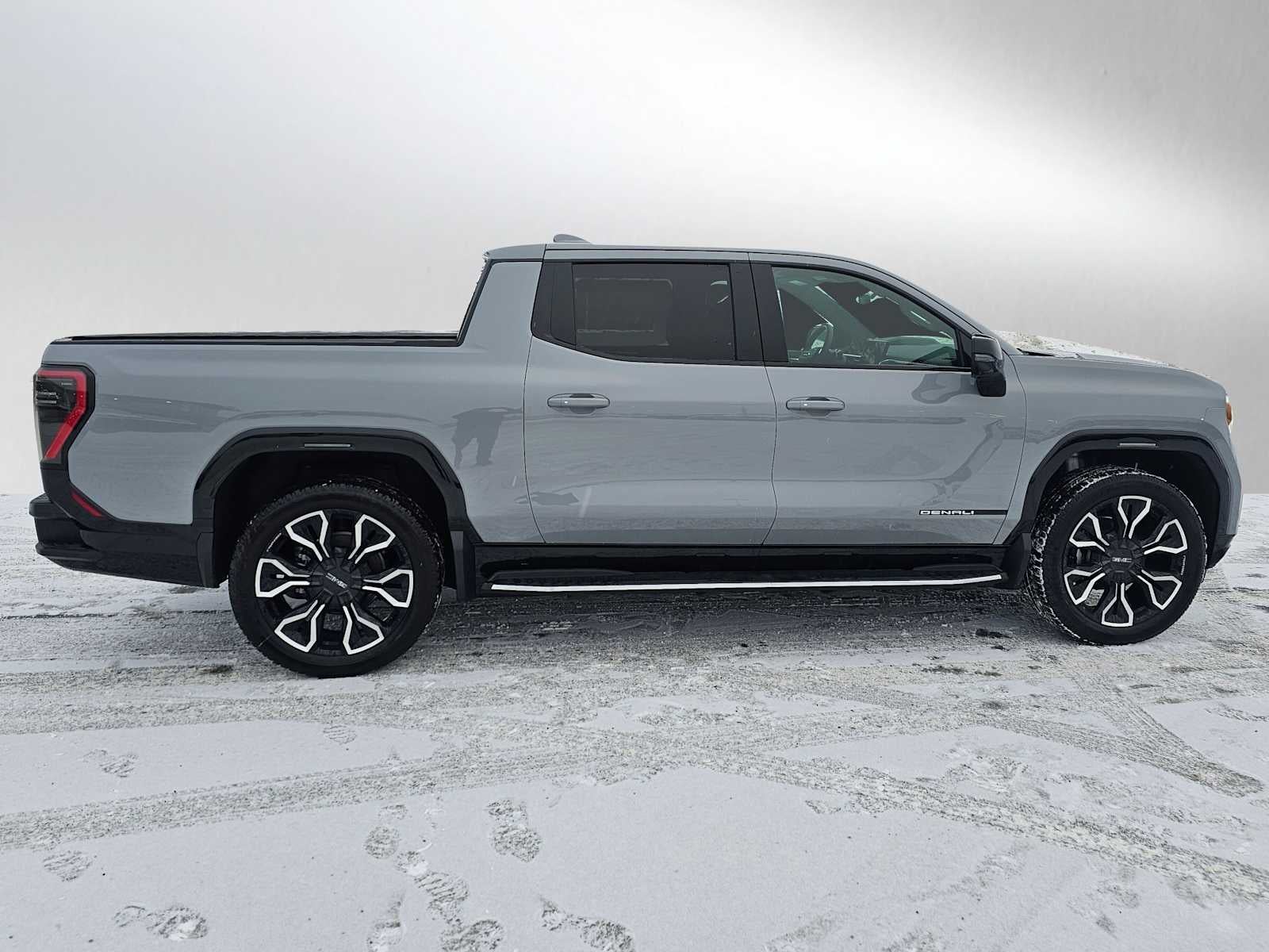 2024 GMC Sierra EV Denali Edition 1