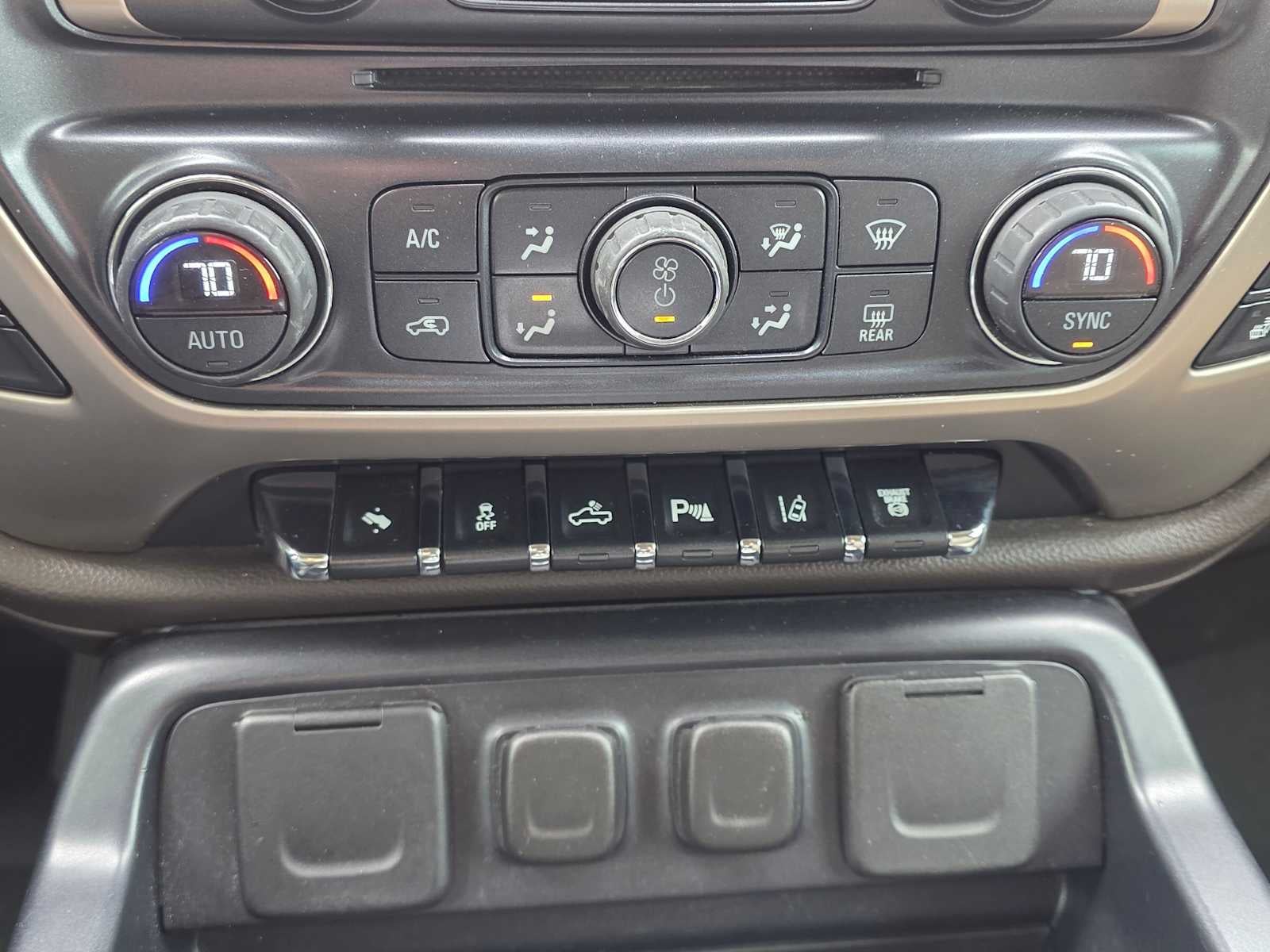 2015 GMC Sierra 3500HD Denali