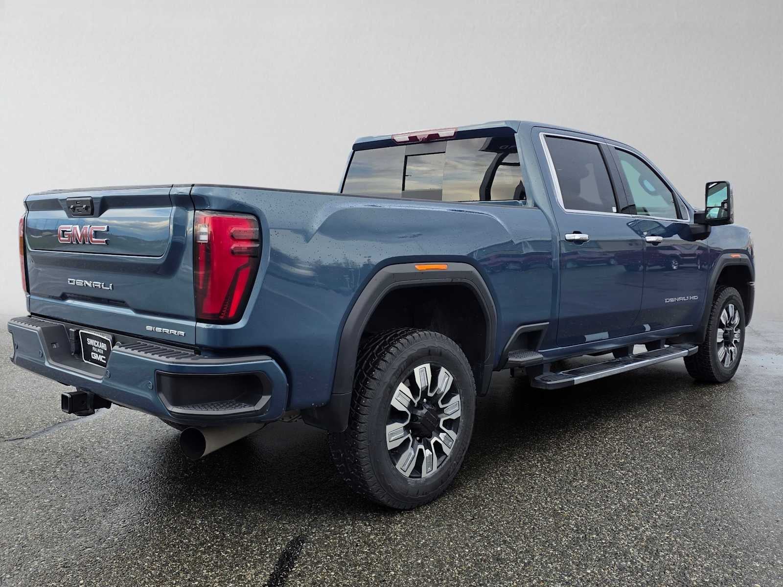 2024 GMC Sierra 2500HD Denali
