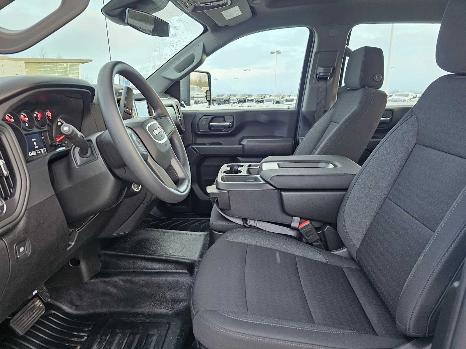 2025 GMC Sierra 2500HD Pro