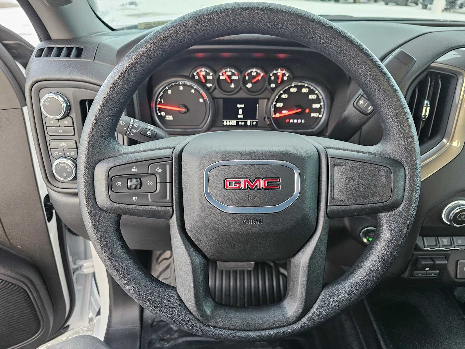 2025 GMC Sierra 2500HD Pro