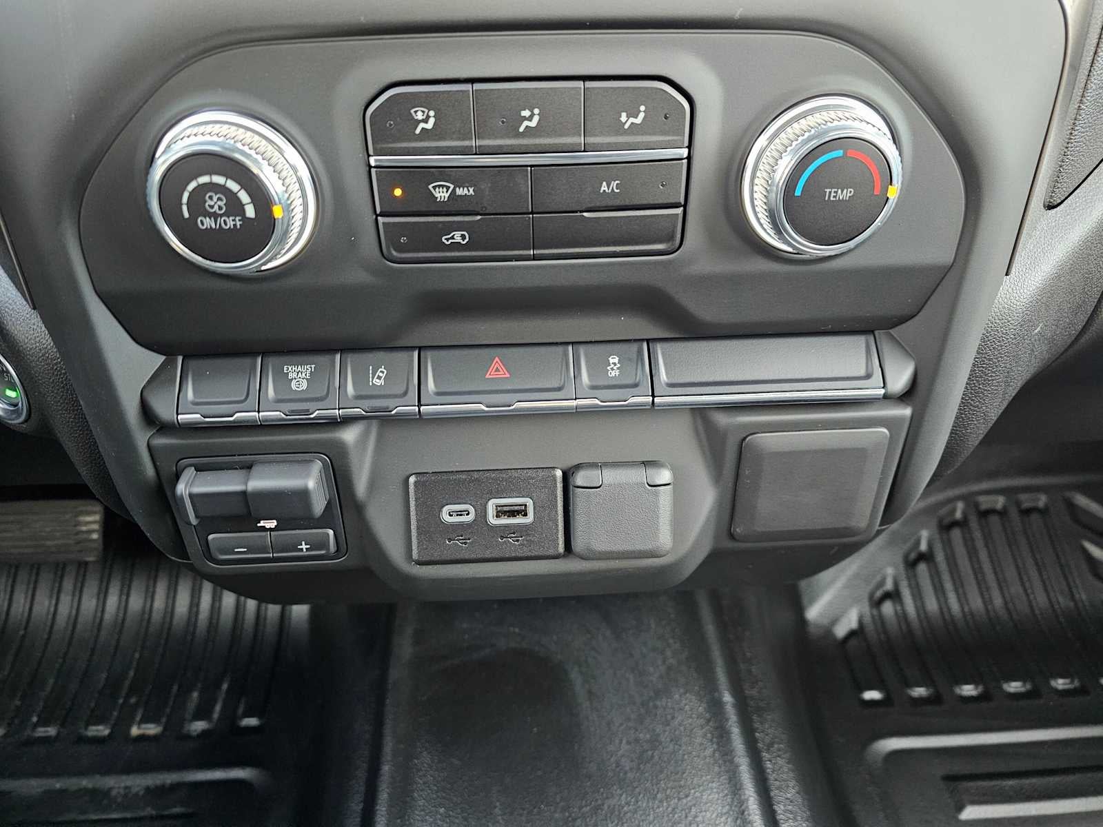 2025 GMC Sierra 2500HD Pro