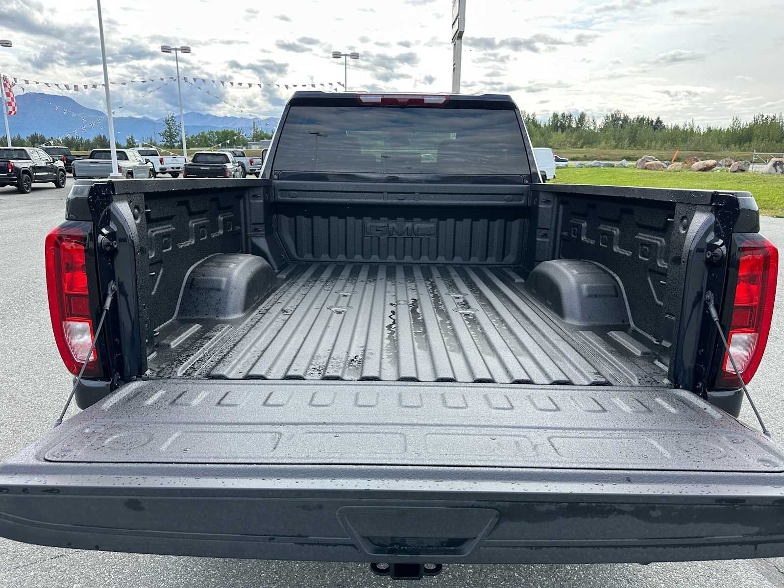 2025 GMC Sierra 2500HD SLE