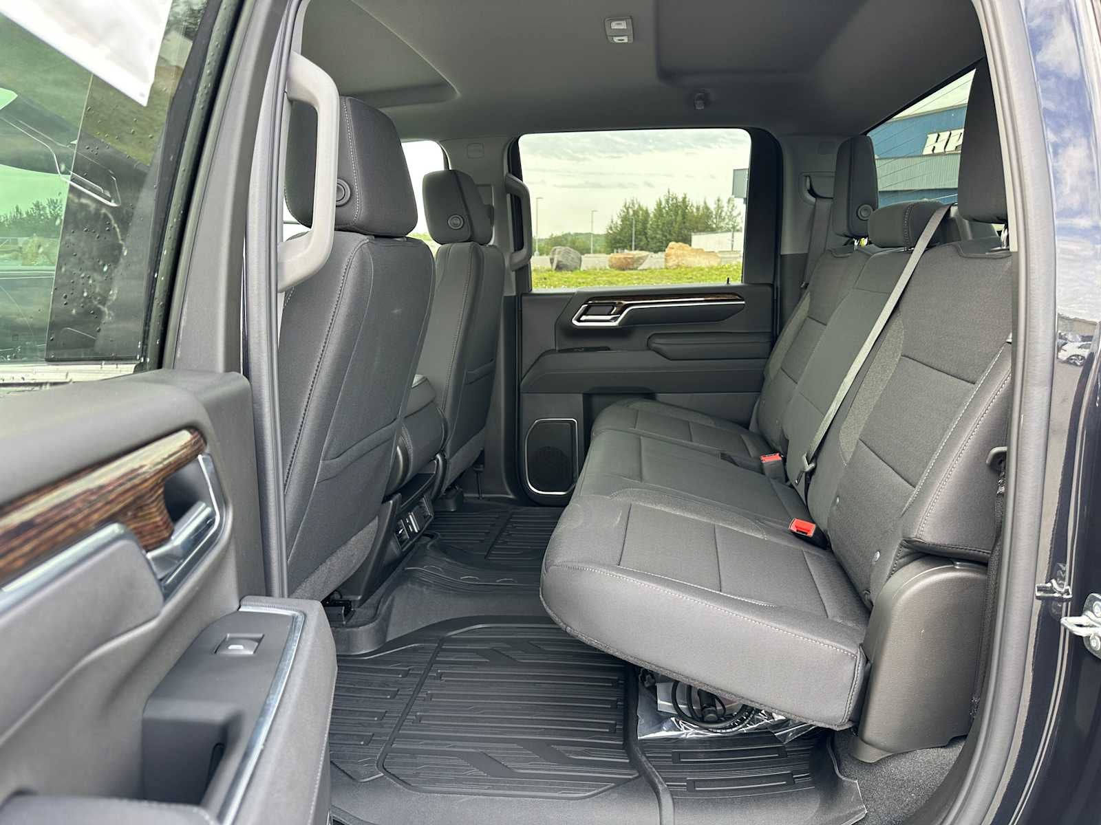 2025 GMC Sierra 2500HD SLE