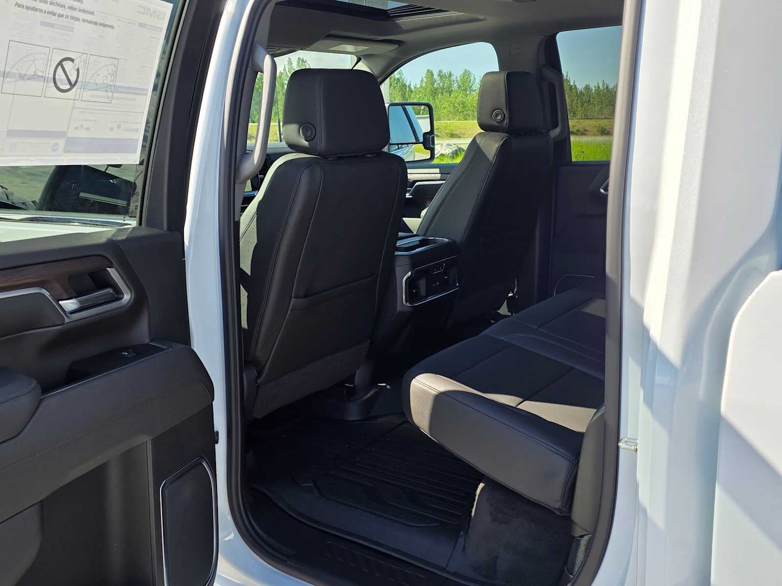 2026 GMC Sierra 2500HD SLT