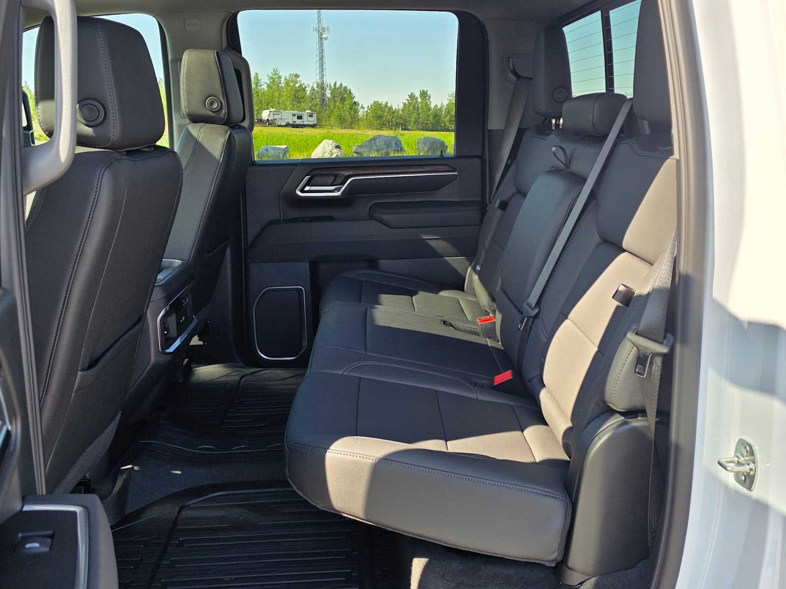 2026 GMC Sierra 2500HD SLT