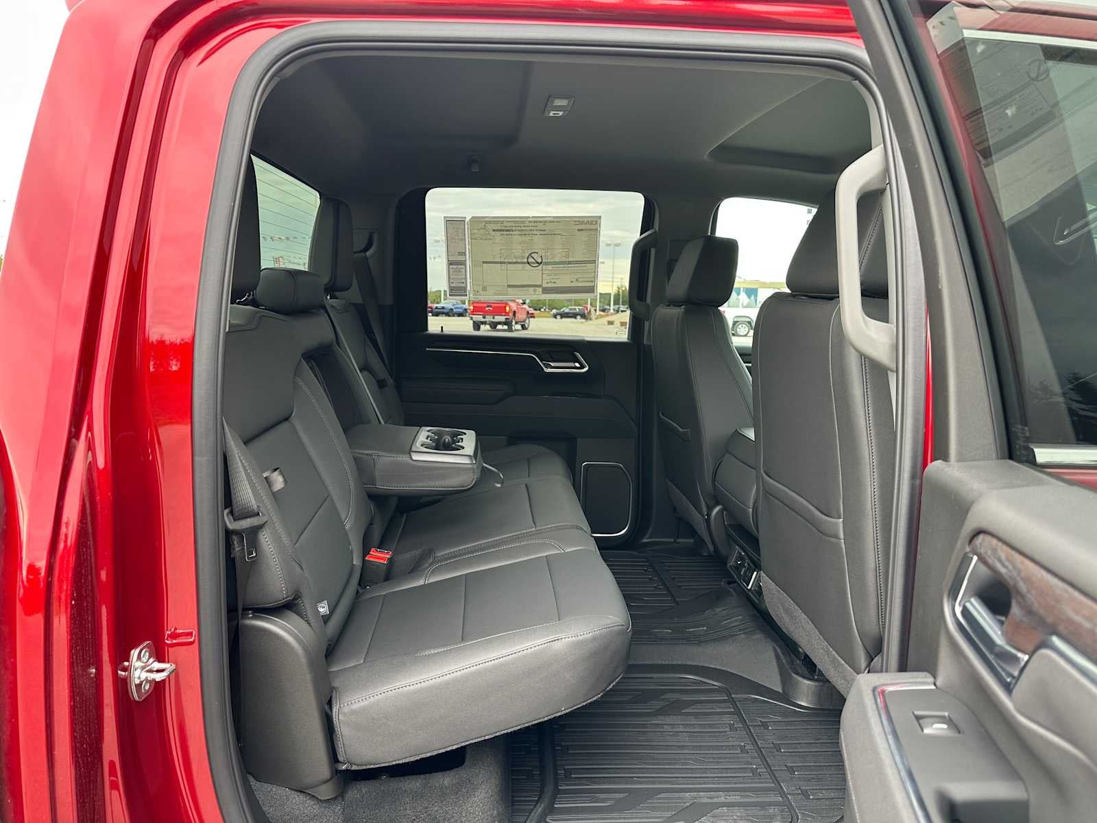 2025 GMC Sierra 2500HD SLT