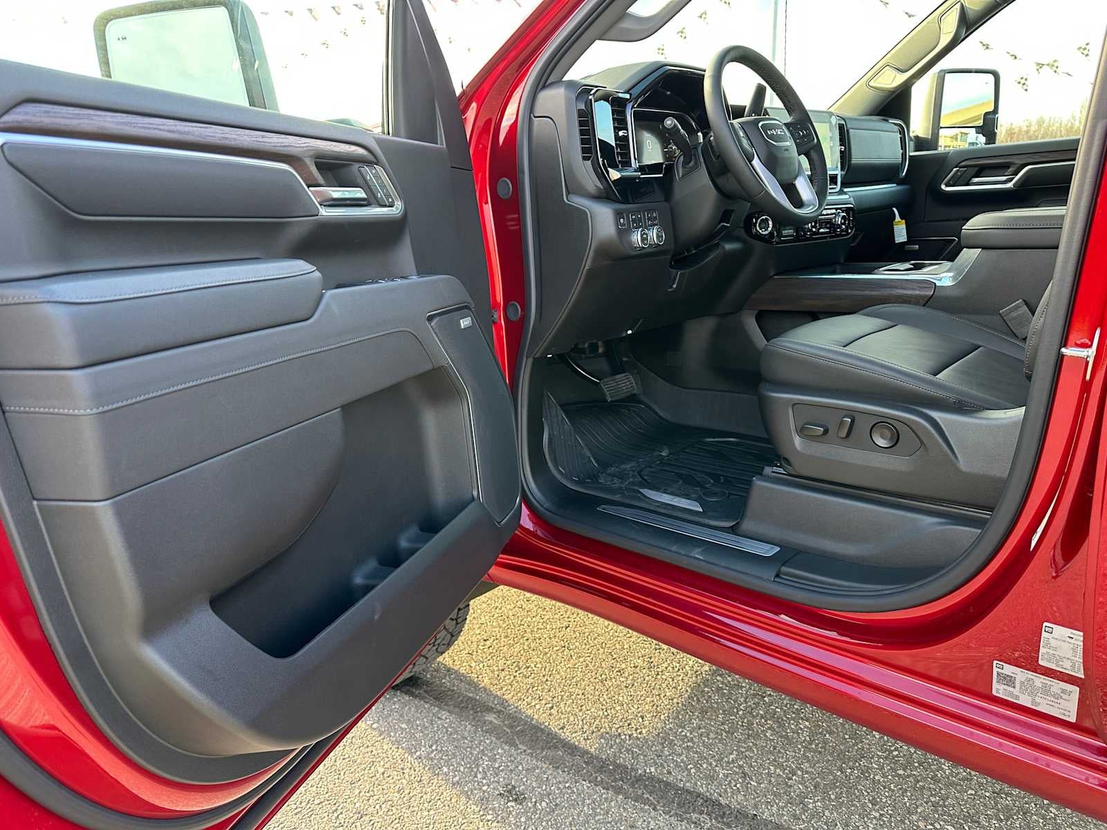 2026 GMC Sierra 2500HD SLT