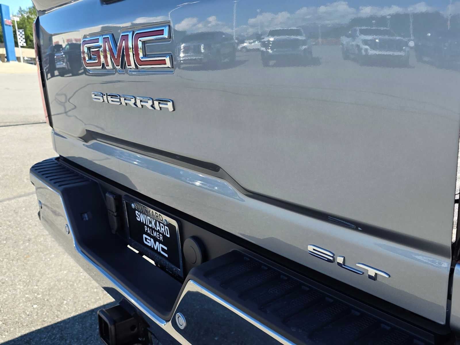 2026 GMC Sierra 2500HD SLT