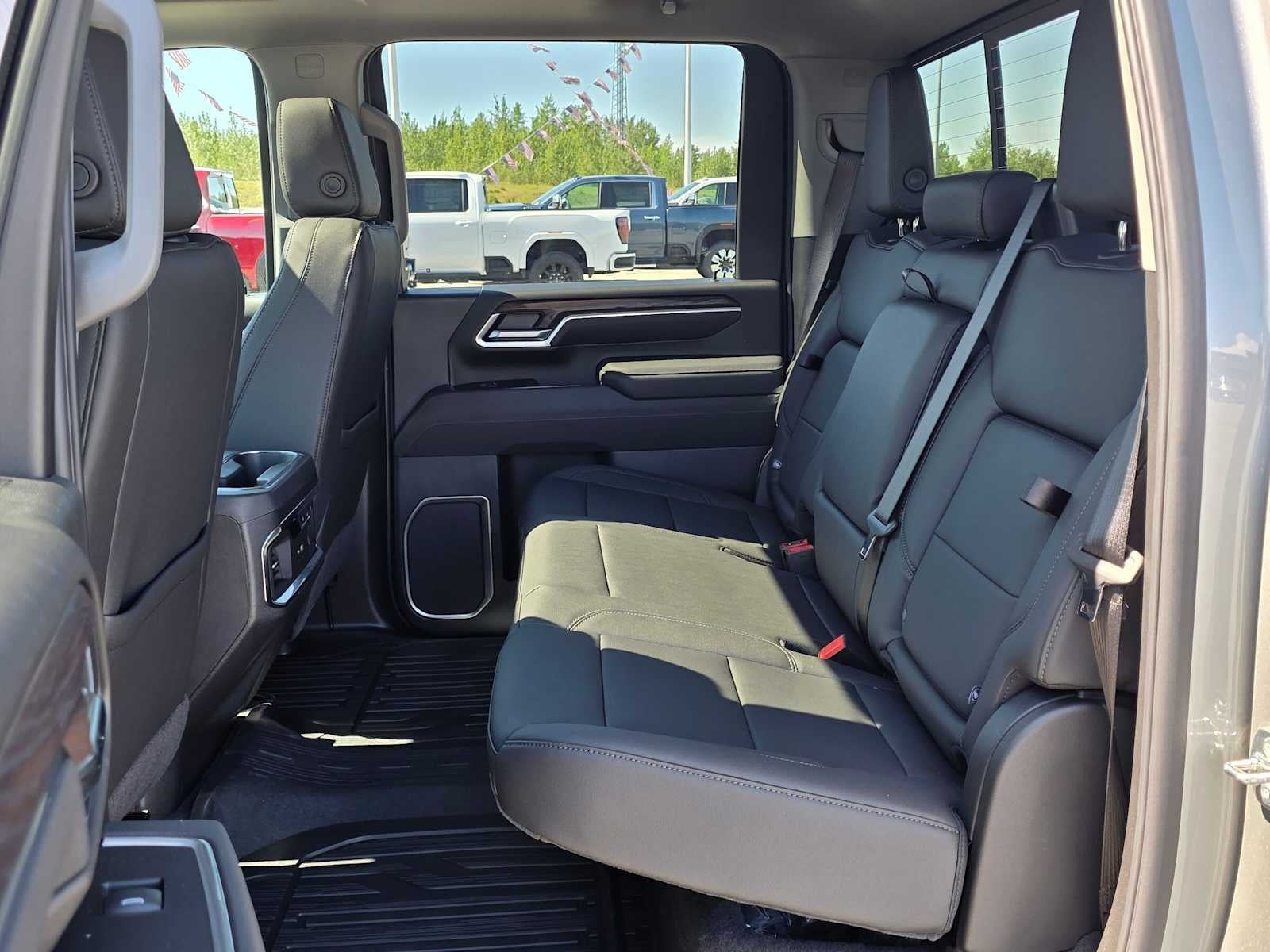 2026 GMC Sierra 2500HD SLT