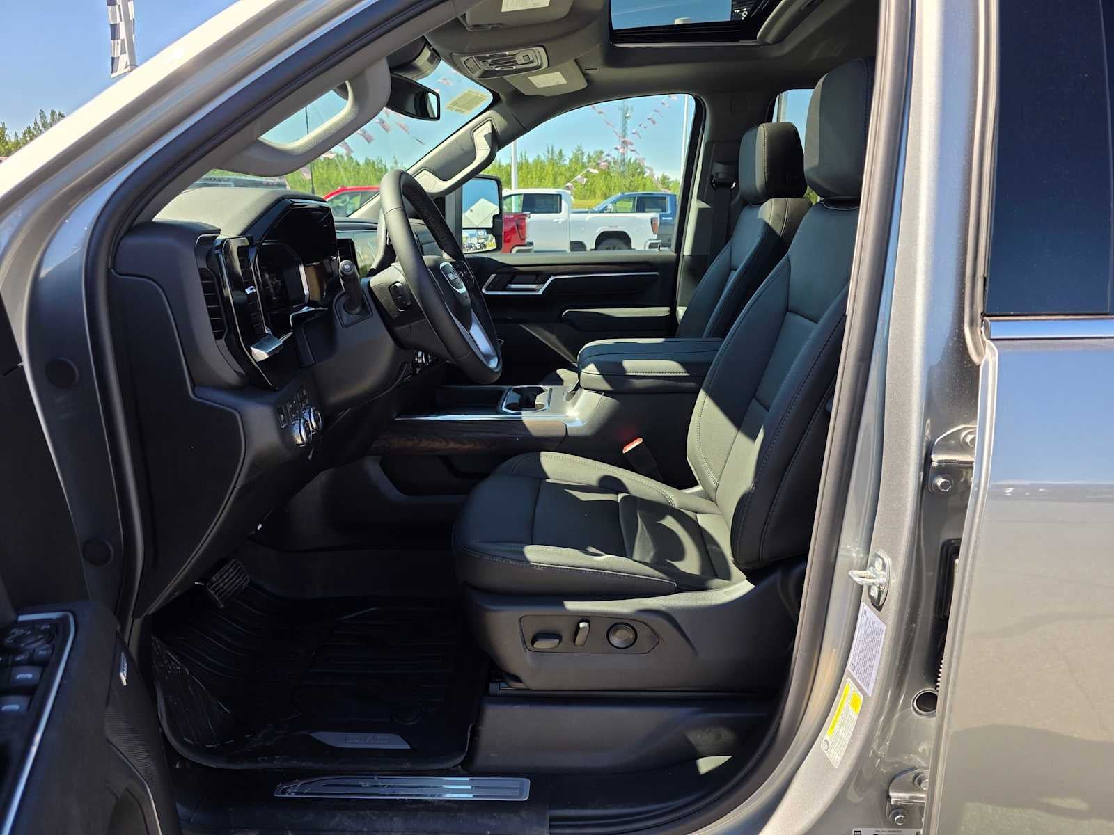 2026 GMC Sierra 2500HD SLT