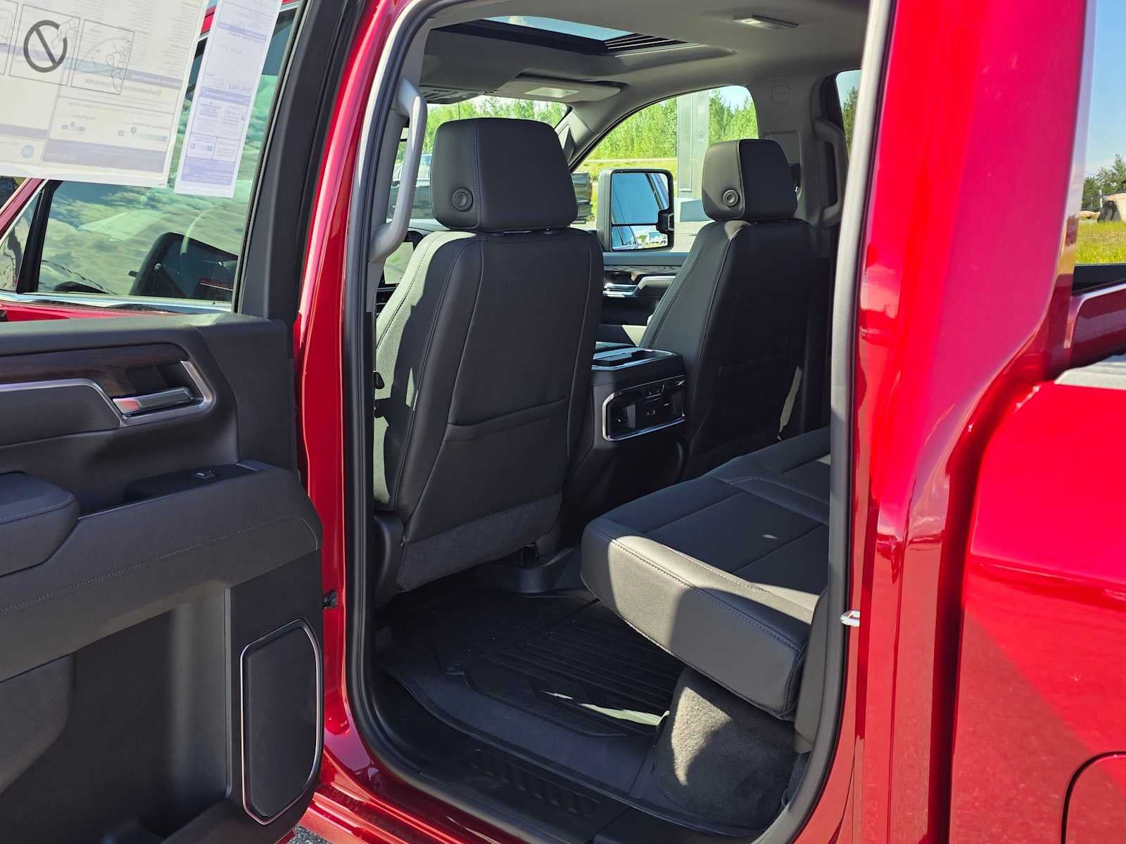 2026 GMC Sierra 2500HD SLT