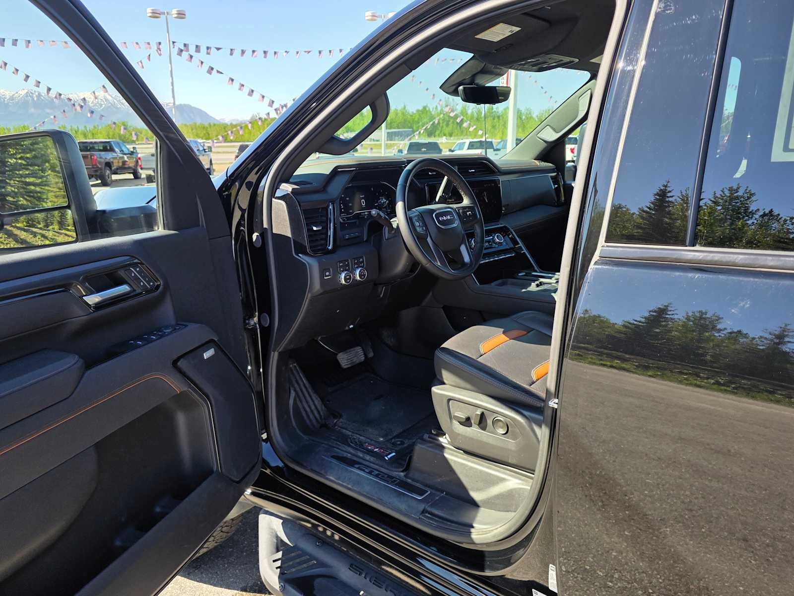 2025 GMC Sierra 2500HD AT4