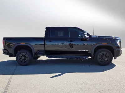 2025 GMC Sierra 2500HD AT4