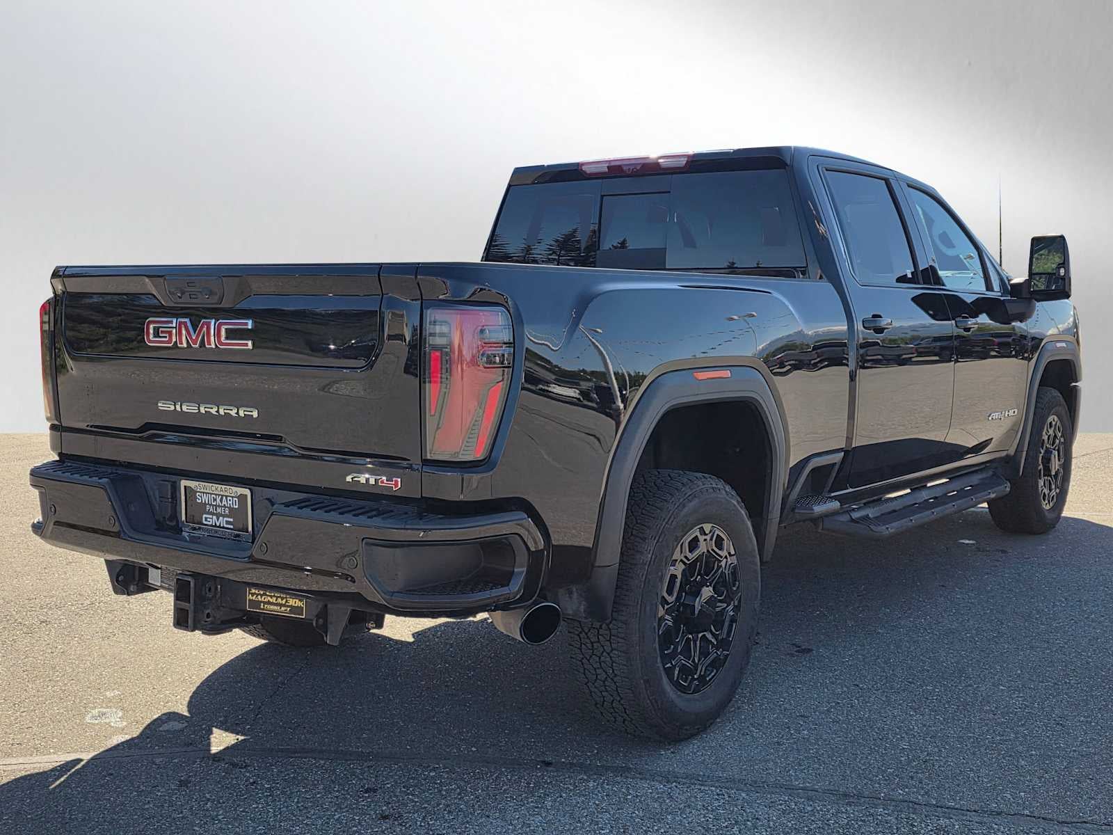 2025 GMC Sierra 2500HD AT4