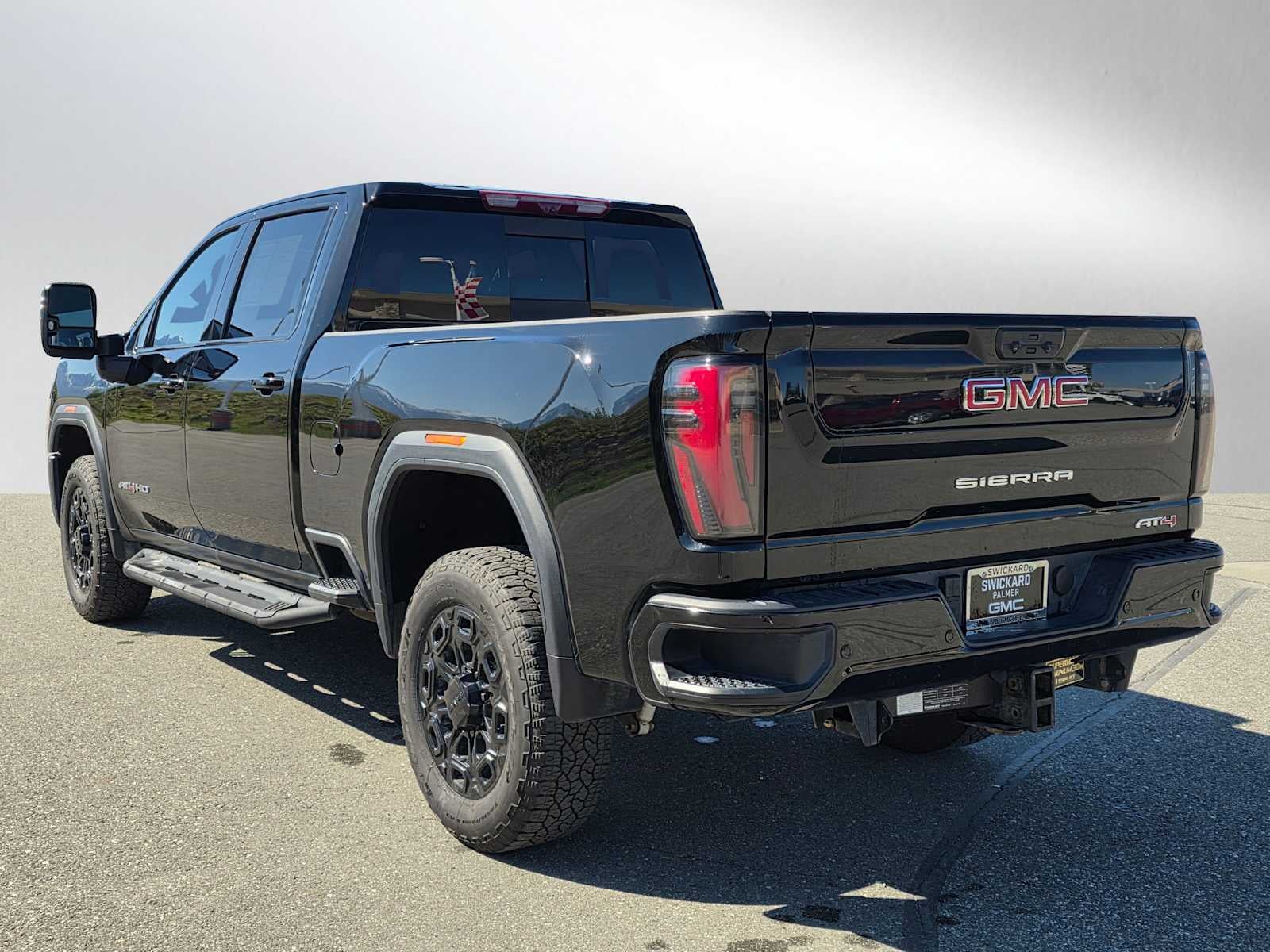 2025 GMC Sierra 2500HD AT4