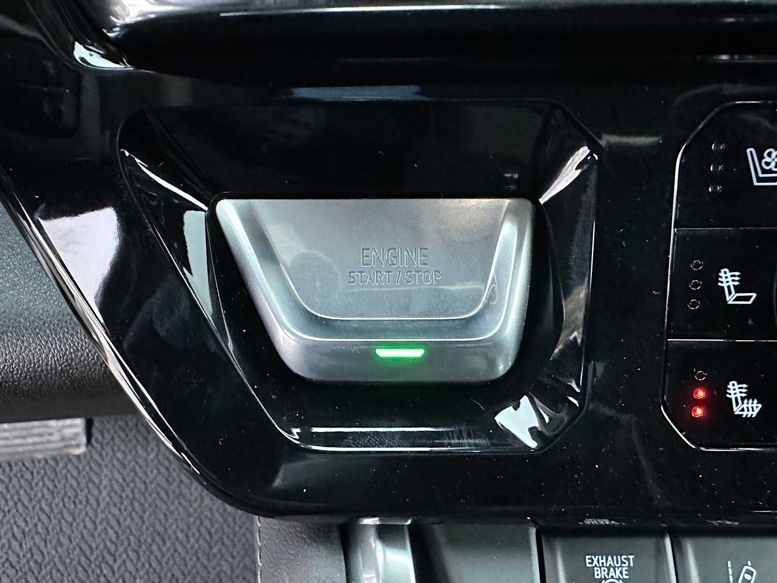 2025 GMC Sierra 2500HD Denali