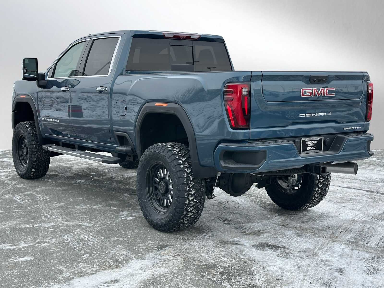 2025 GMC Sierra 2500HD Denali