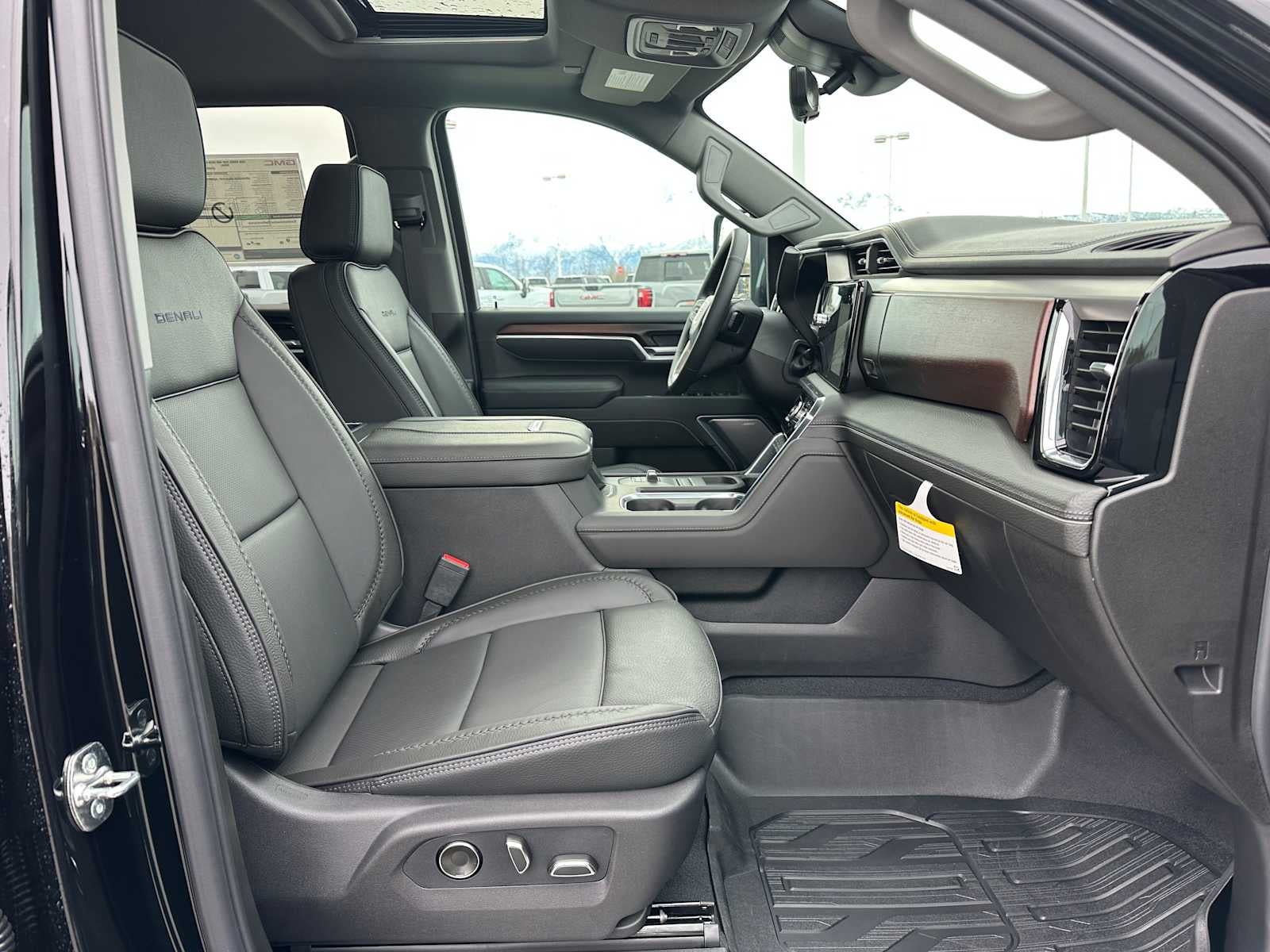 2026 GMC Sierra 2500HD Denali