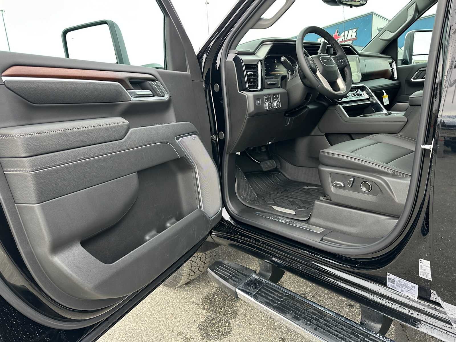 2026 GMC Sierra 2500HD Denali