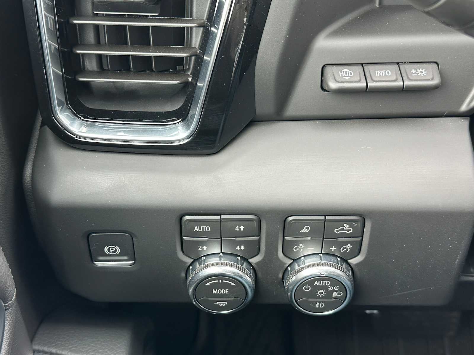 2026 GMC Sierra 2500HD Denali