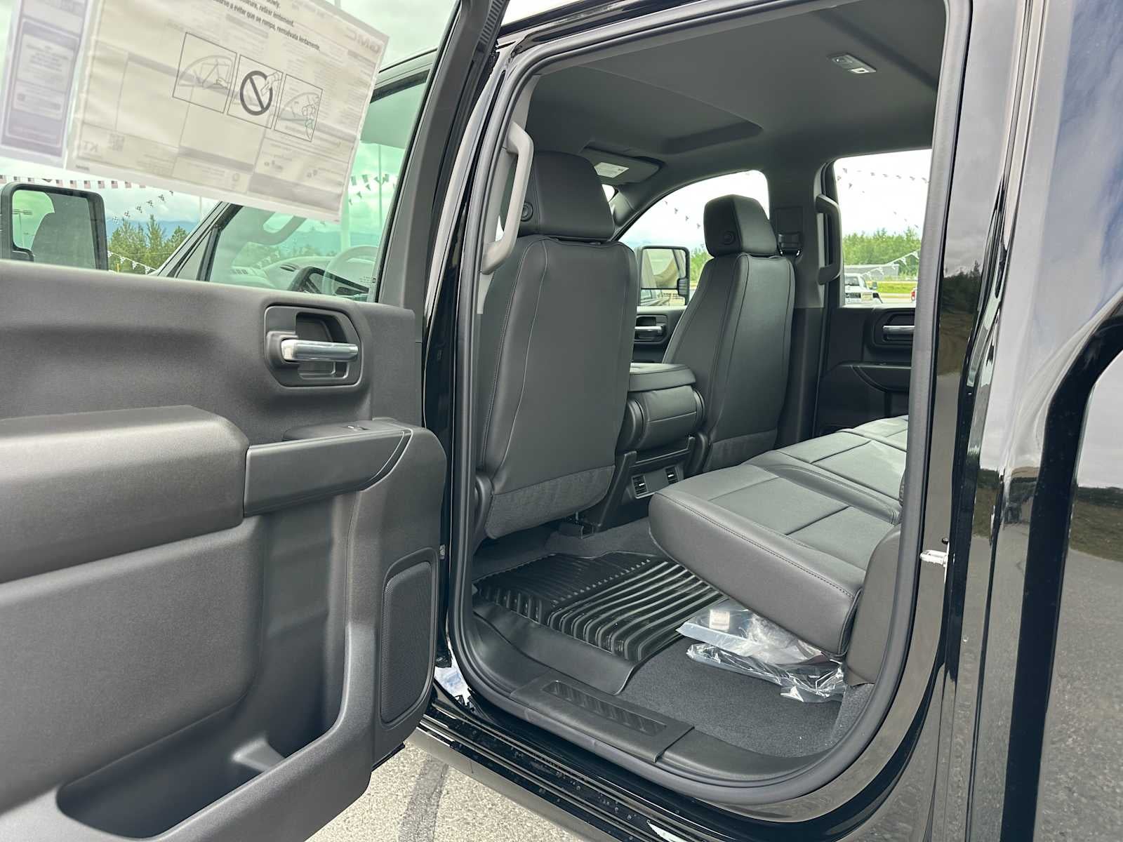 2025 GMC Sierra 3500HD Pro