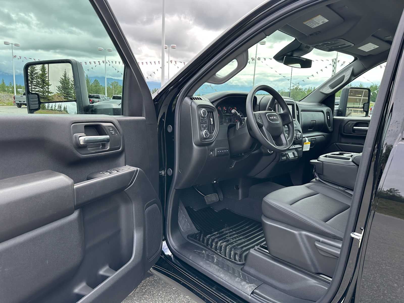 2025 GMC Sierra 3500HD Pro