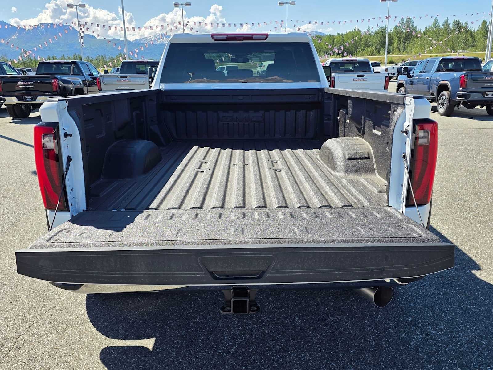 2026 GMC Sierra 3500HD SLE