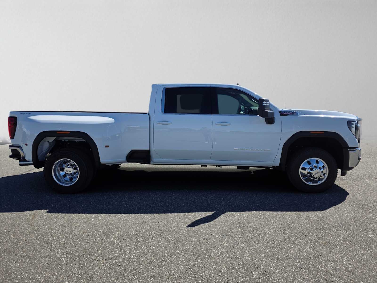 2026 GMC Sierra 3500HD SLE