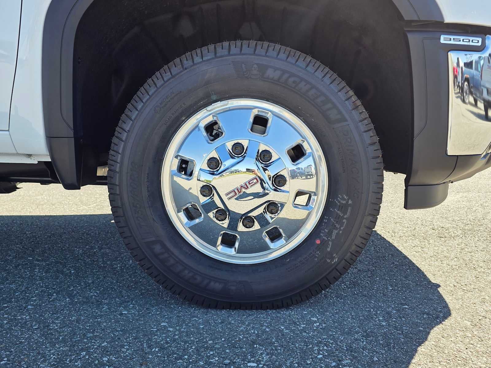 2026 GMC Sierra 3500HD SLE