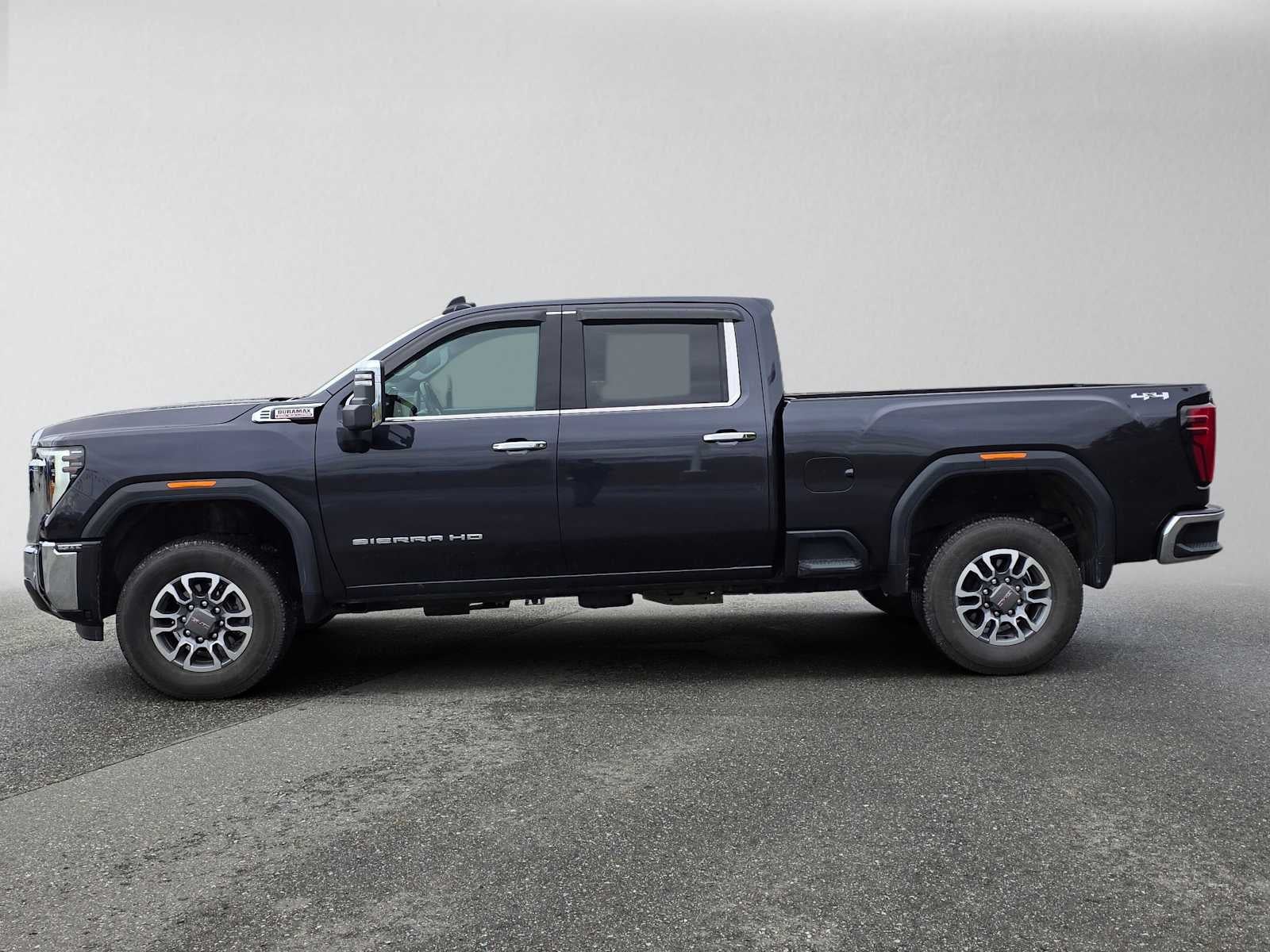 2025 GMC Sierra 3500HD SLT