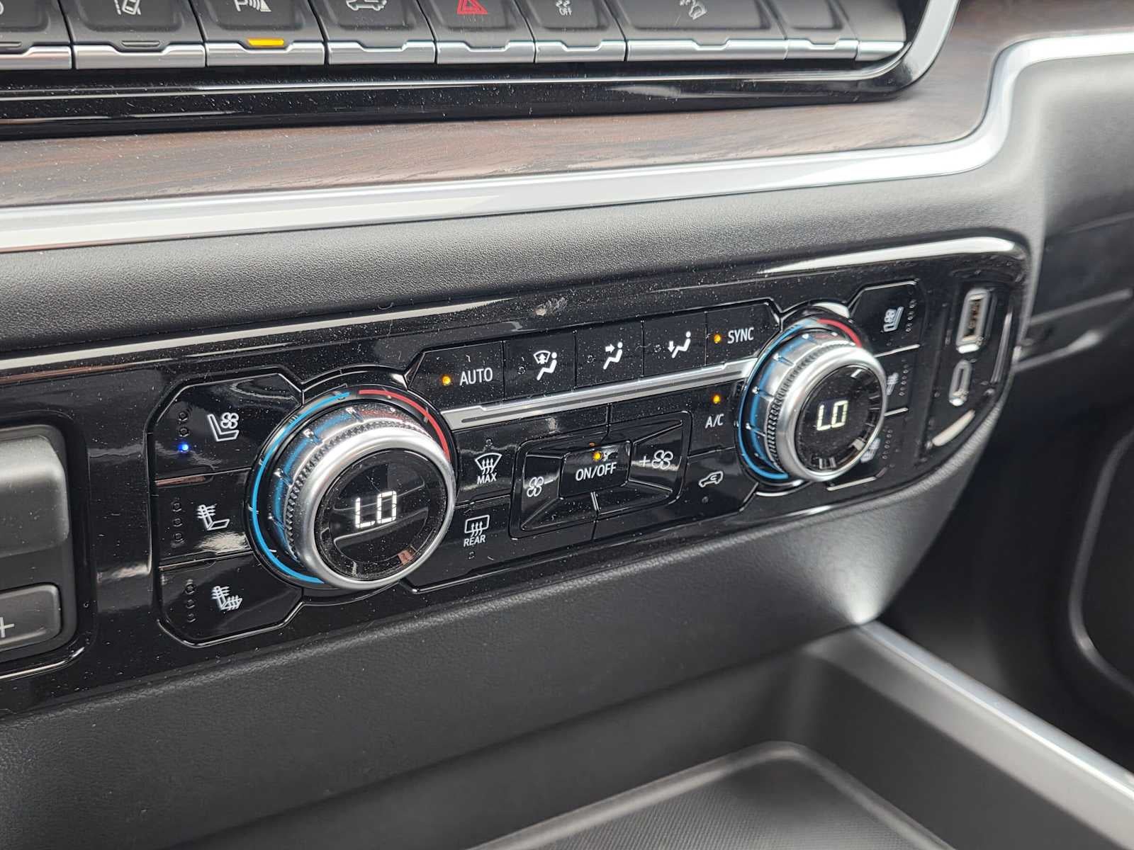 2026 GMC Sierra 3500HD SLT