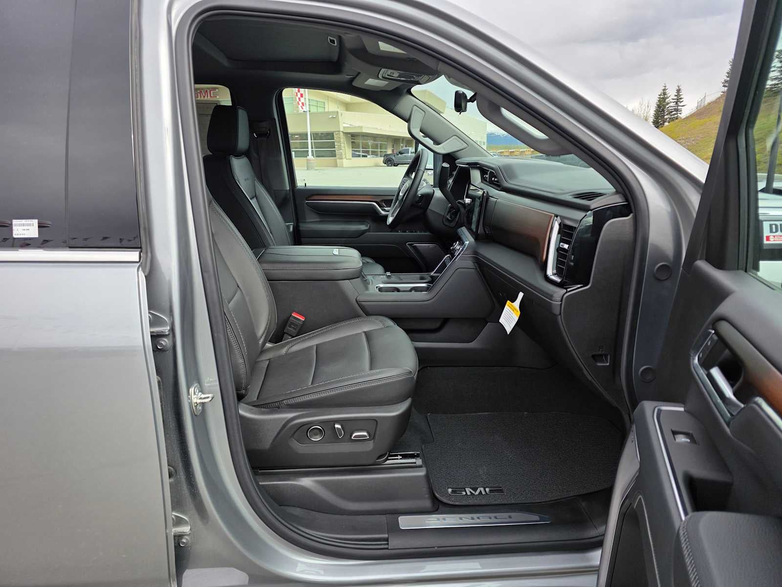 2025 GMC Sierra 3500HD Denali