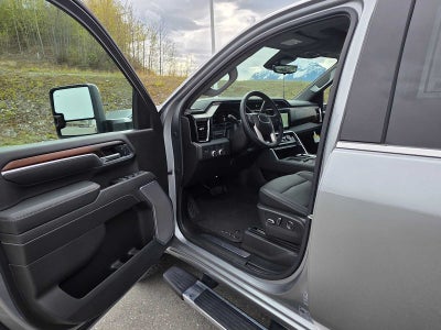 2025 GMC Sierra 3500HD Denali